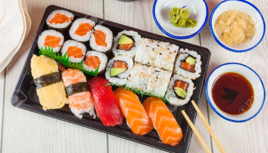 hộp đựng sushi