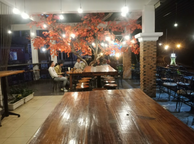 Anh Em Coffee Shop tầng 2