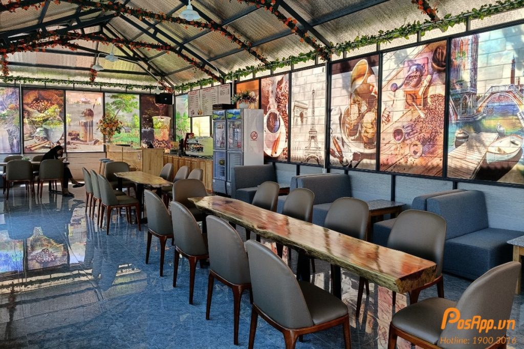 không gian quán cafe Phong Vân