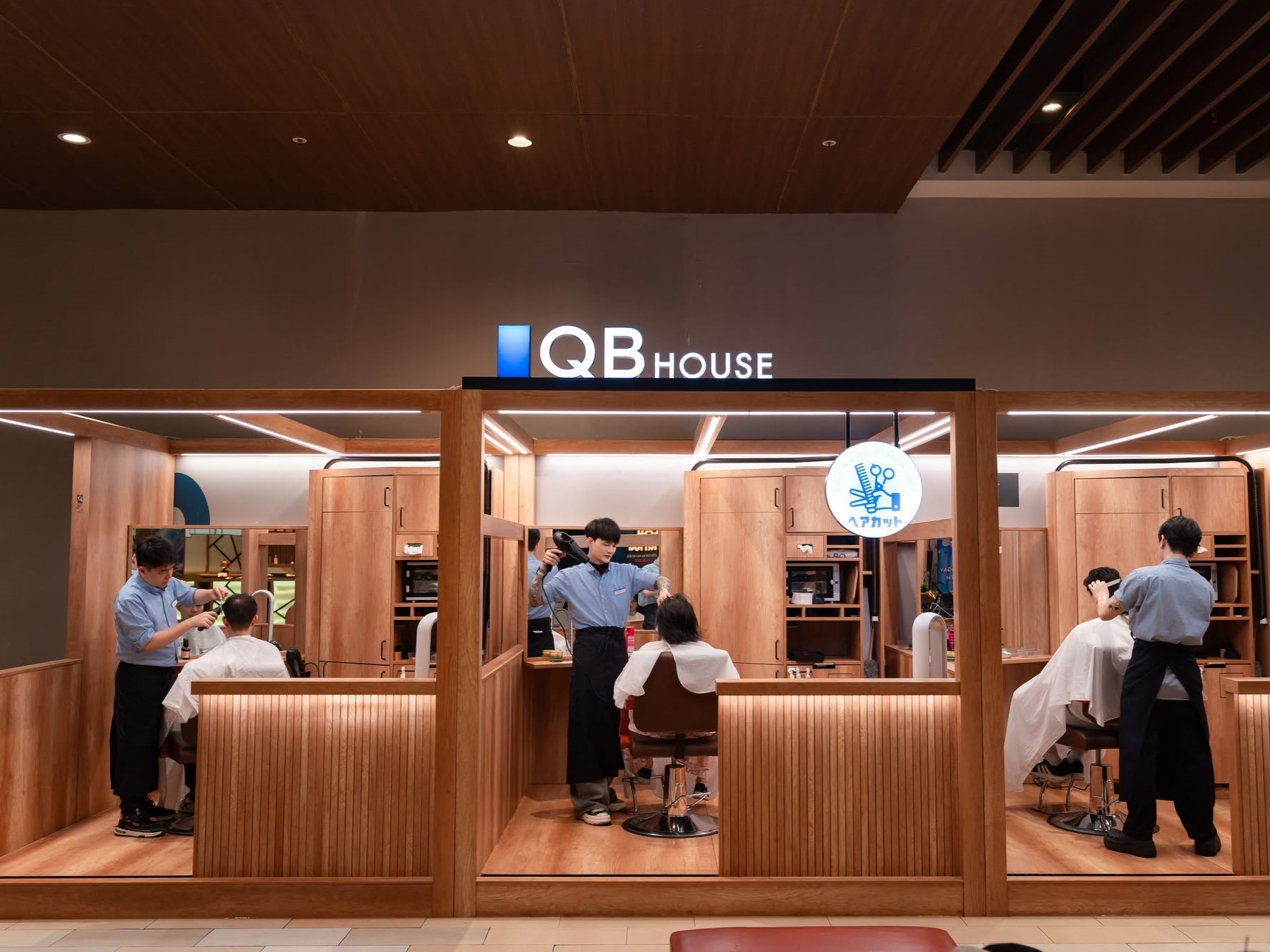 QB House Việt Nam sử dụng PosApp để bán hàng in bill và tích điểm