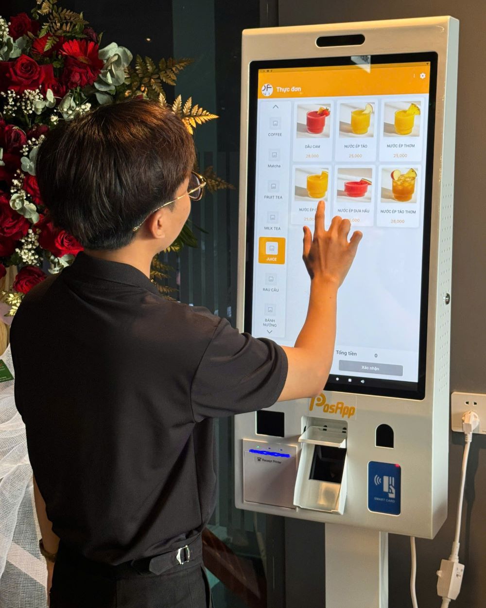 Máy kiosk self order PosApp tại 3D Coffee